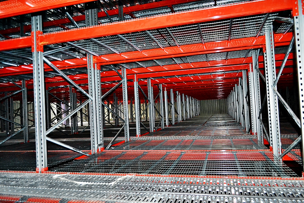 Catwalk / Pick Face Racking thumbnail 2