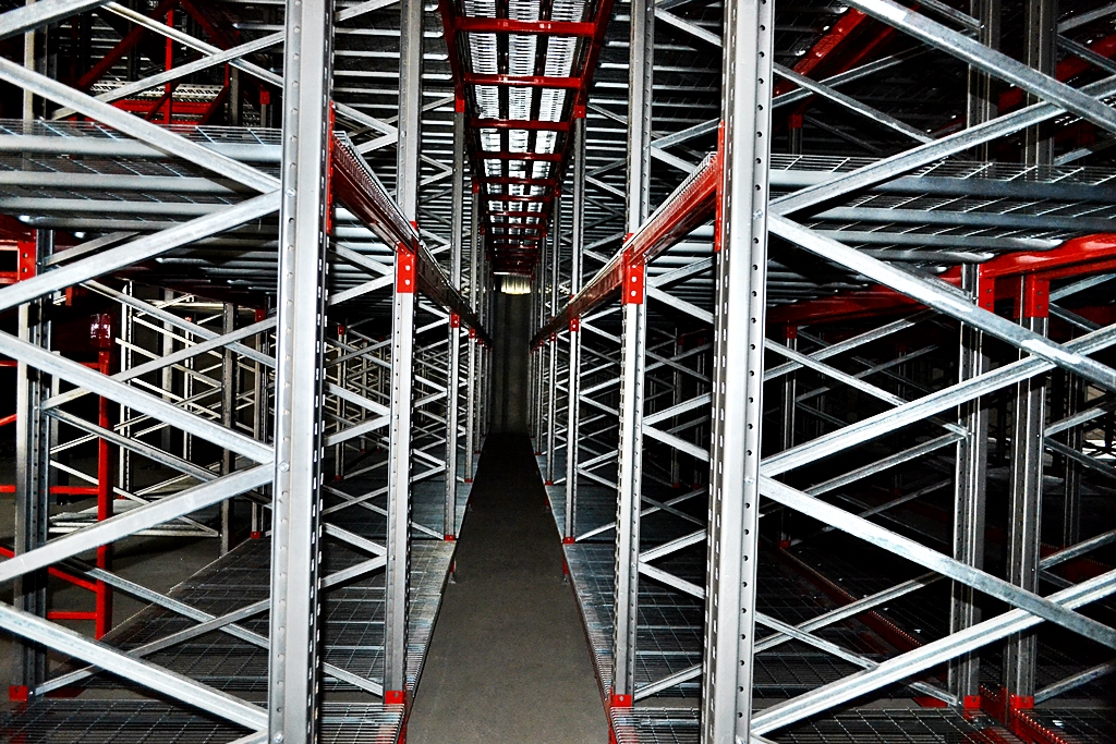 Catwalk / Pick Face Racking thumbnail 3