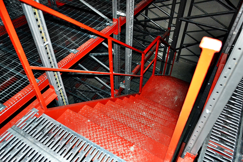 Catwalk / Pick Face Racking thumbnail 9